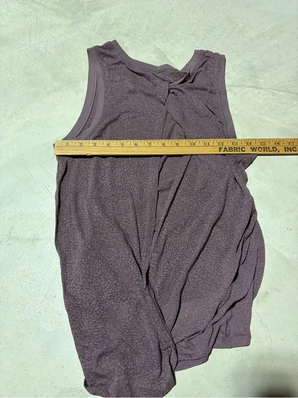 Lululemon Sleeveless patterned Tank Top Plum - Image 8