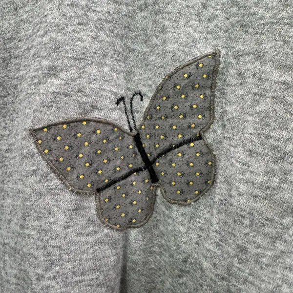 Vintage‎ sweatshirt with collar and flowery pattern pocket on sleeve - Image 3
