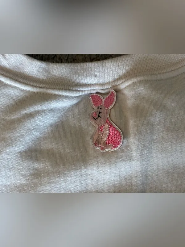 Women’s White Sweatshirt Patch Details of Winnie the Pooh Characters Size XL - Image 9