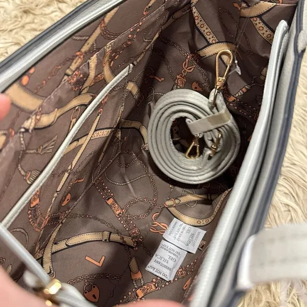 NWT gray purse Gray - Image 3