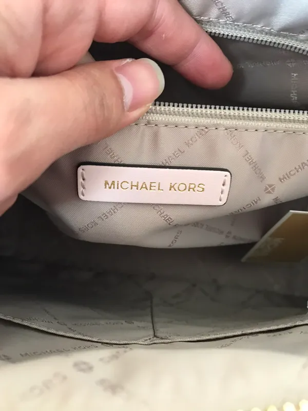 Michael Kors Purse - Image 8