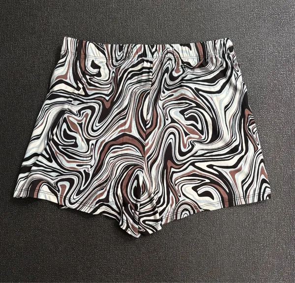 Wallflower skirt  - Image 3