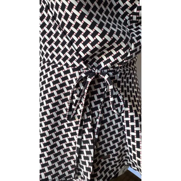 Tommy Hilfiger Women's M Wrap Blouse Geometric Print Flutter Sleeve Tie Waist - Image 6
