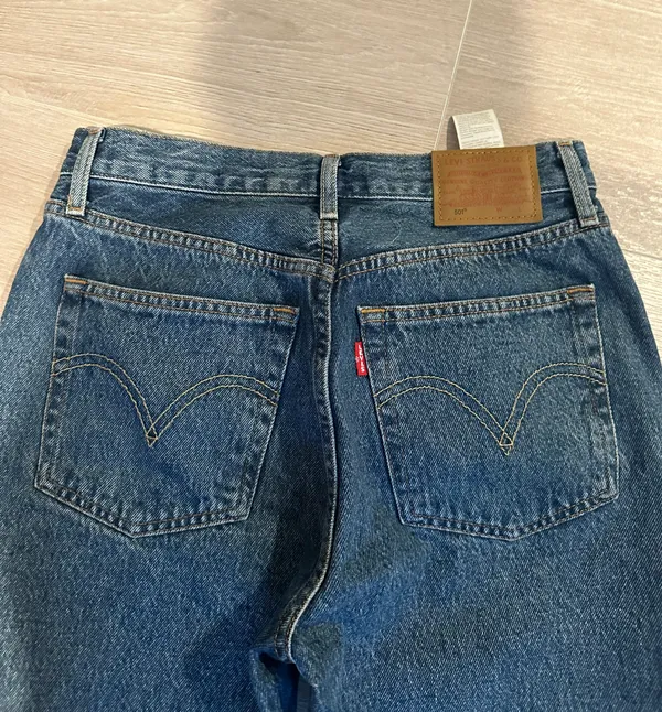 Levi's 501 Denim Jeans Women - Image 3