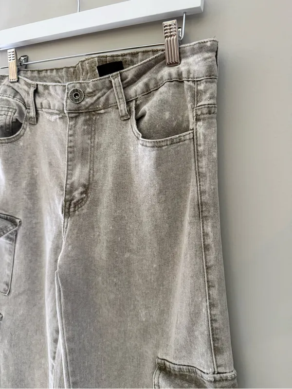 VIP Jeans Gray Acid Wash Multi Pocket Cargo Jeans Women 9/29 Y2K - Image 4