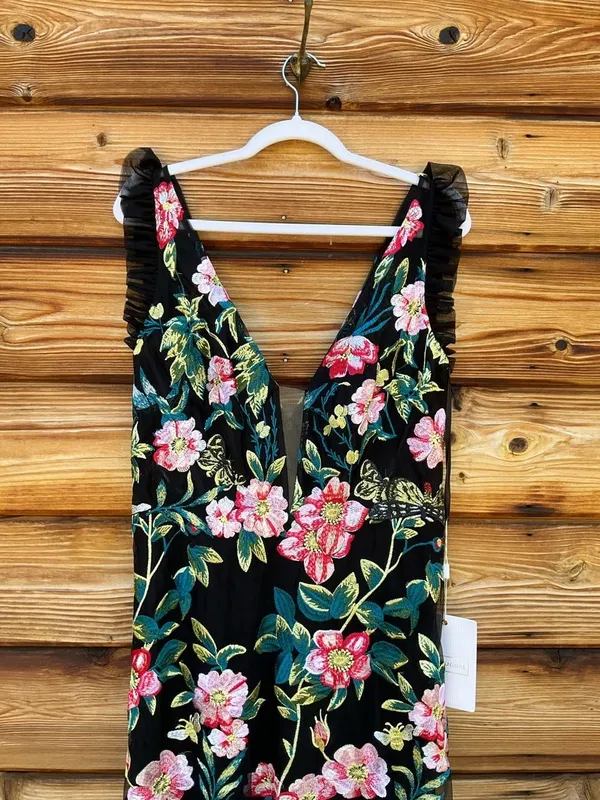 NWT Mac Duggal Embroidered Floral Plunge Neck Trumpet Gown Black Multi Size 10 - Image 9