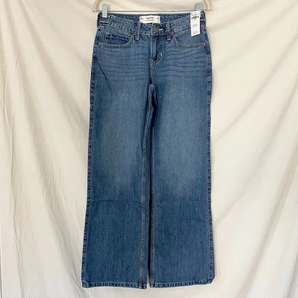 NWT Hollister medium-wash low-rise baggy jeans Size US 00R / W24 Regular - Image 3