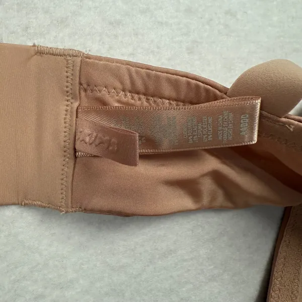 SKIMS T Shirt Bra Women 44DDD‎ Clay Tan Wireless Seamless Plunge Everyday - Image 4