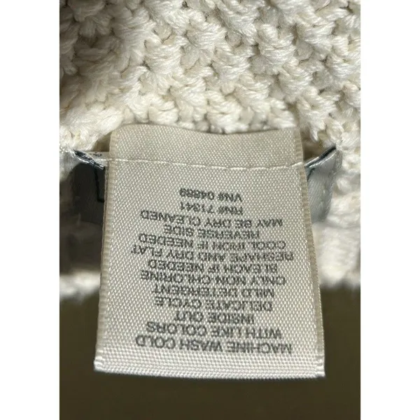 L L Bean Chunky Cable Knit Sweater Cream 3 Button Shoulder Cozycore Size Med. - Image 10
