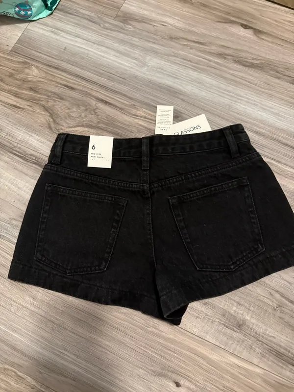Glassons mid rise demin mini short - Image 3