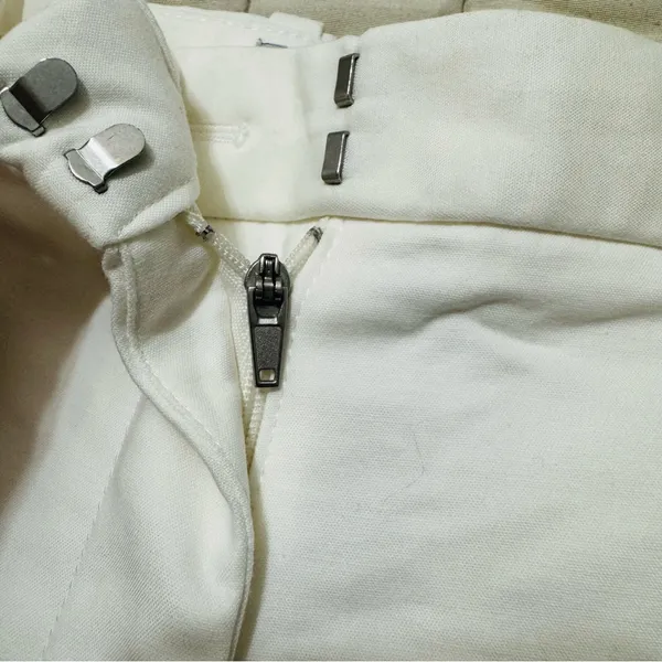 GAP Women White Tailored High Rise Pocketed‎ Casual Elegant Shorts Size 0 - Image 4