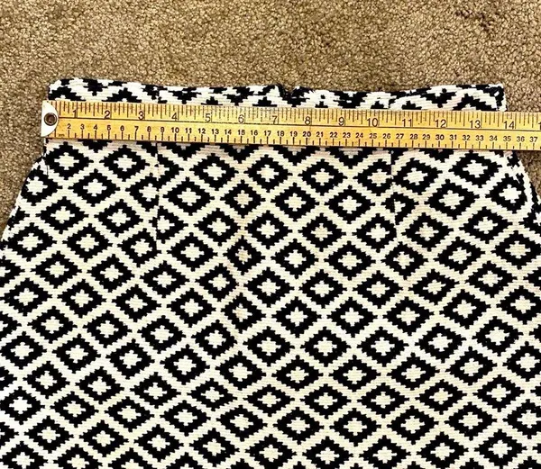 || Black and white print mini skirt - Image 7