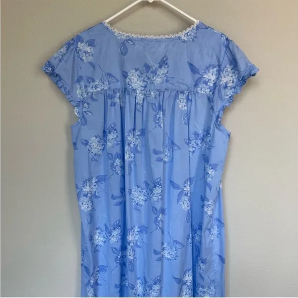 Eileen West Blue Hydrangea Woven Cotton‎ Nightgown S - Image 4