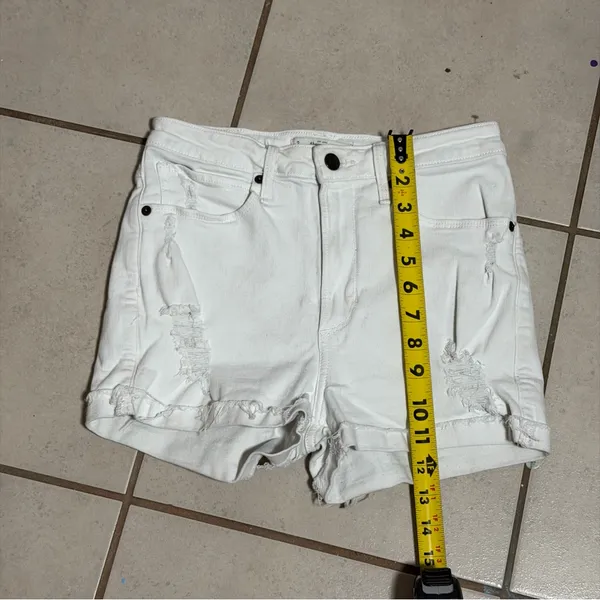Abercrombie & Fitch High Rise White Distressed Women Jean Shorts size 2‎ - Image 6