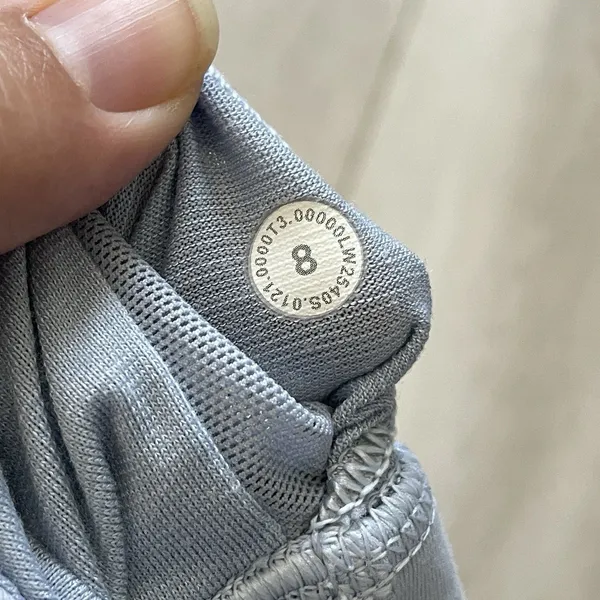 Lululemon Energy Bra racerback strappy womens Blue (size 8) activewear workout - Image 4