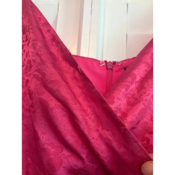 Lulu's Pink‎ Dress Size Medium - Image 9