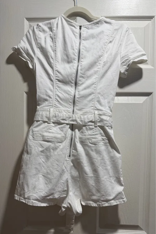 Bebe white lace up front romper/ belted 8 - Image 5