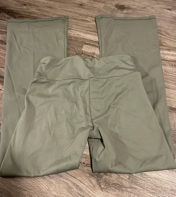 American Eagle Flare Leggings M - Image 5