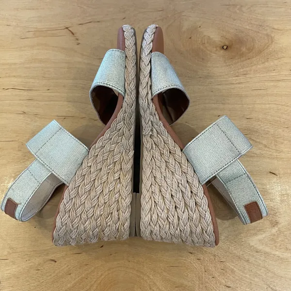 Tommy Bahama Sakura Wedge Espadrille Sandals Gold Metallic Ankle Strap Shoes 6.5 - Image 5