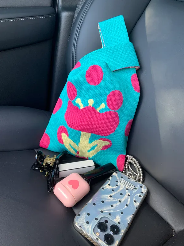 Mini tote style knit bag - Image 2