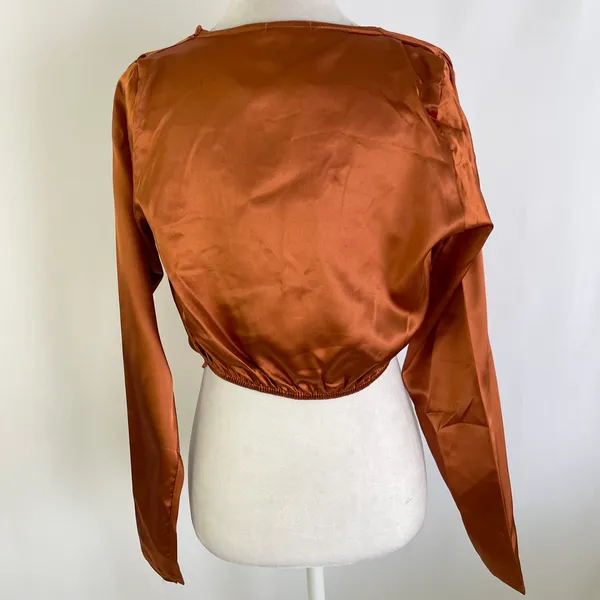 Pretty Little Thing New Satin Cowl Neck Long Sleeve Crop Top Rust Size 6 - Image 13