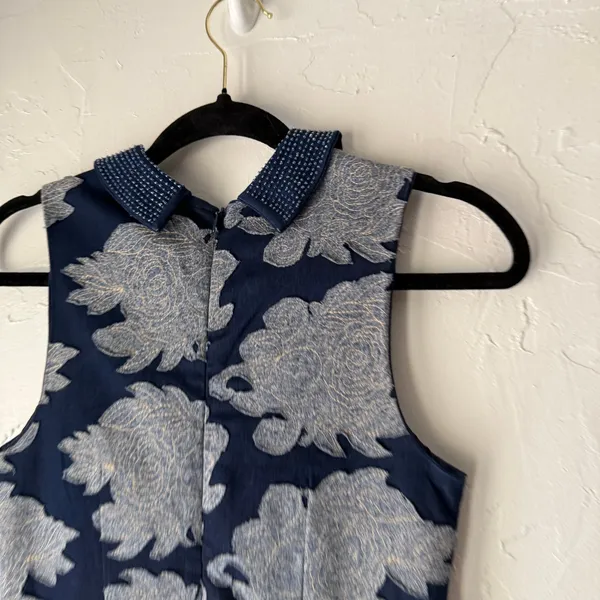 Anthropologie Let Me Be Navy Blue‎ Beaded Collar Dress Size 2 Floral Brocade - Image 8