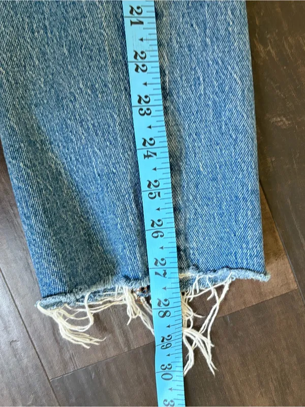 Madewell Light Blue Straight-Leg Jeans with Raw Hem - Image 7