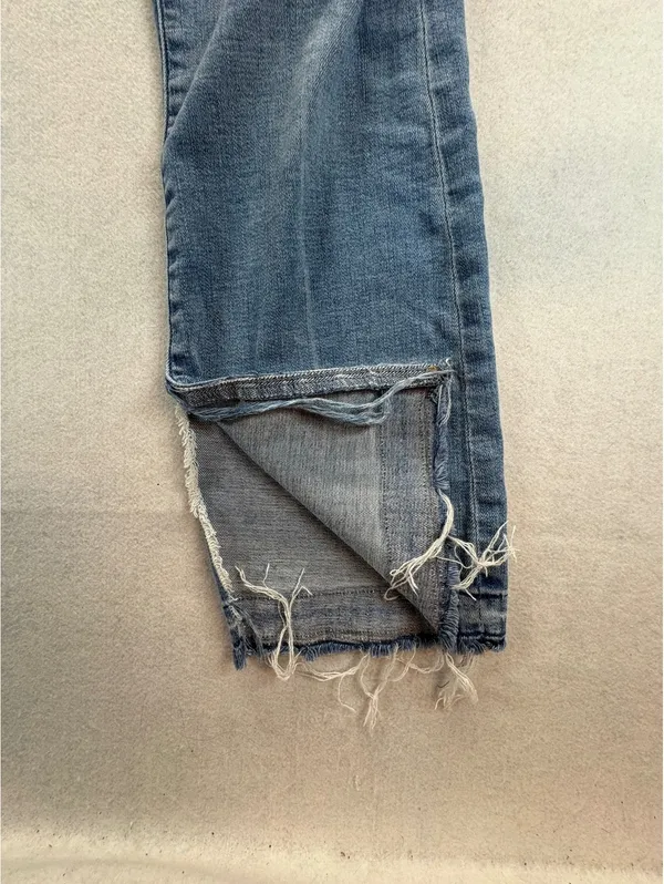 Abercrombie & Fitch High Rise Ankle Flare Jeans Women’s 27/4 Raw Hem - Image 4
