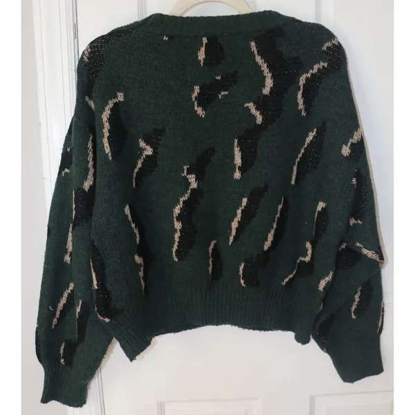 Lumière Green Leopard Print Knit Crewneck Sweater - Image 5