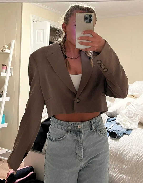 Zara Cropped Blazer - Image 4