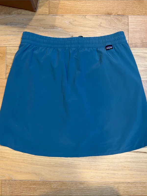 Patagonia blue green Drawstring Active Skort medium - Image 2