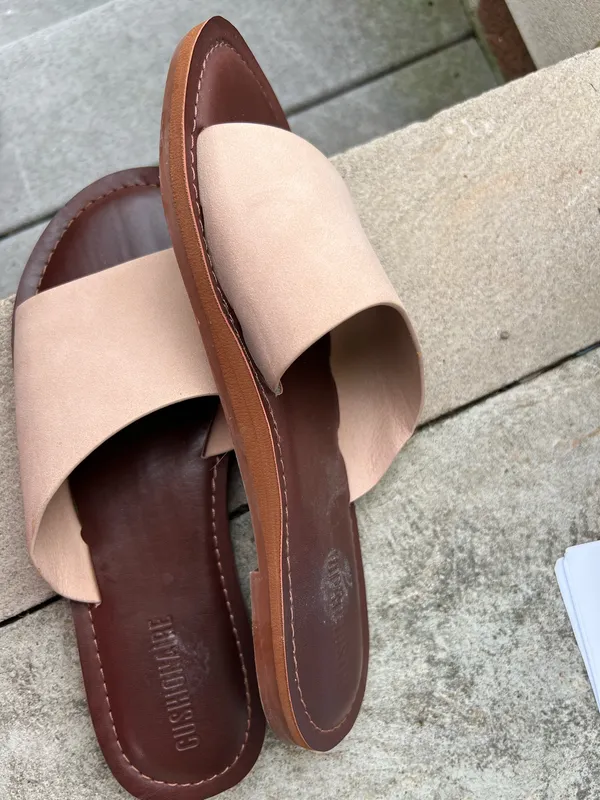 Cushionaire Sandals Women’s - Image 3