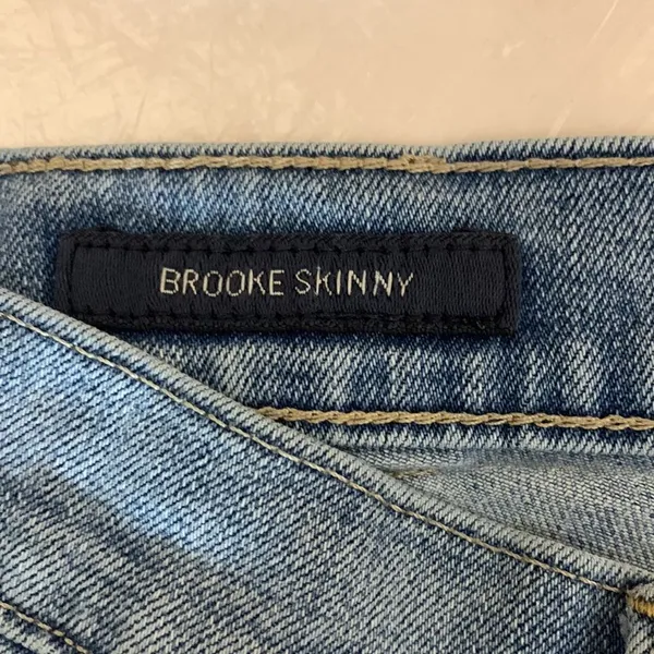 Lucky Brand Brooke Skinny Jeans in Light Wash Size 10/30 - Image 9