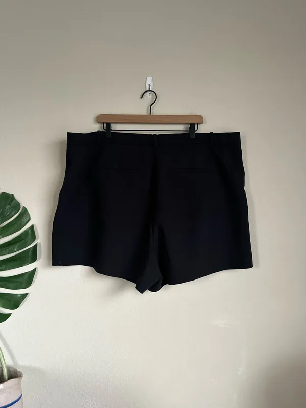Abercrombie & Fitch Sloane Tailored Shorts - Image 5