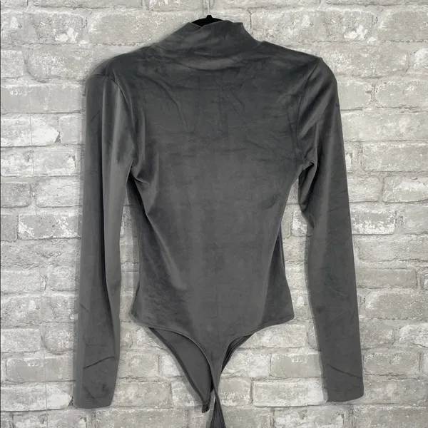 American Eagle Outfitters Charcoal Velour Bodysuit - Image 3