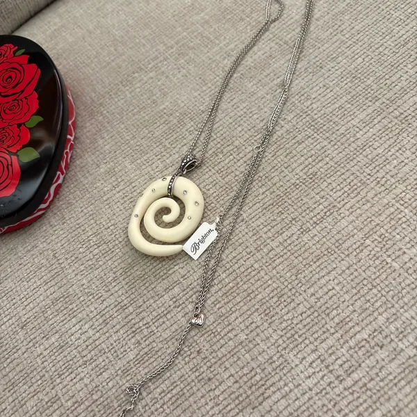 Brighton New Cream Spiral Long Necklace with Heart Tin - Image 4