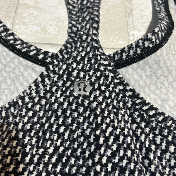 Lululemon Athletica Tank Top - Image 3