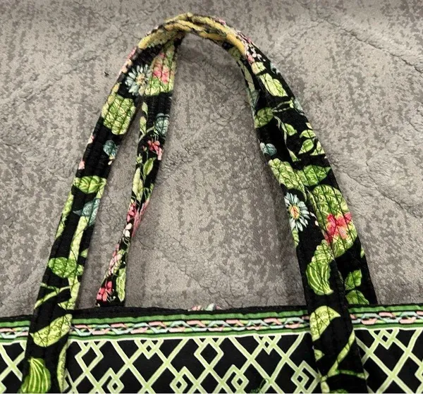 VERA BRADLEY Black Botanica Small Tic Tac Tote Shoulder Bag Purse AS IS - Image 7