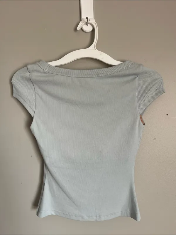 OGLMove | Pale Blue Scoop Neck Short Sleeve Padded Fitted Top Sz XS - Image 3