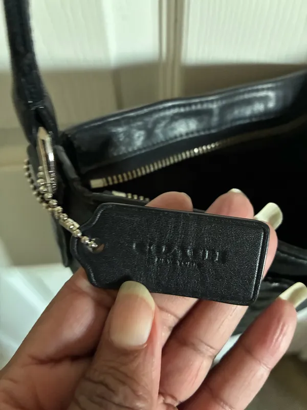 Coach Black and Charcoal Signature Crossbody Bag - Image 4