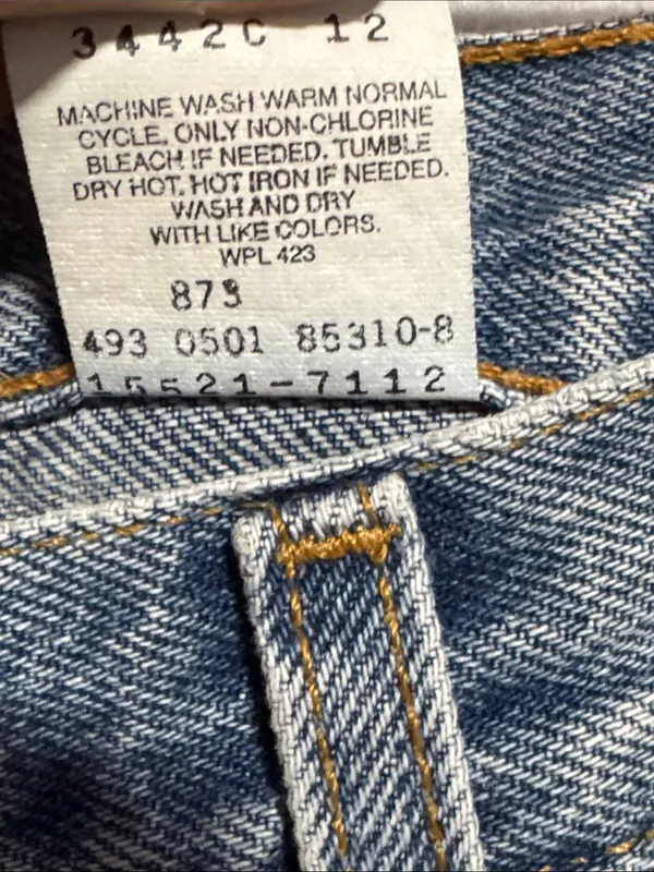 Levi's Vintage 2001 512 Women's Boyfriend Tapered Leg Jeans in Medium Blue Denim - Image 3