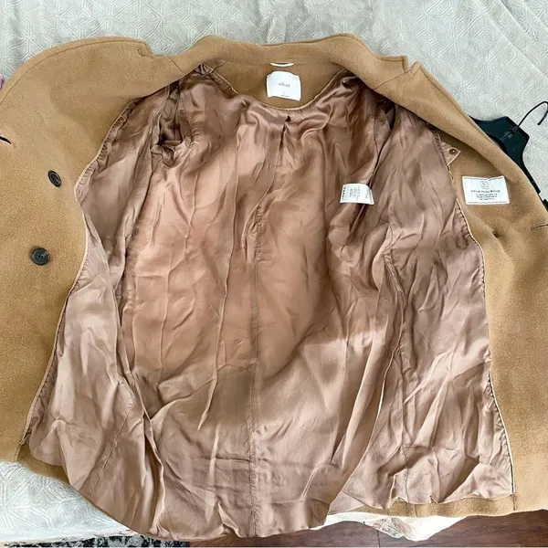 Aritzia Coat Lyon Double-Breasted‎ Wool Italian Virgin Short 1 EUC - Image 4