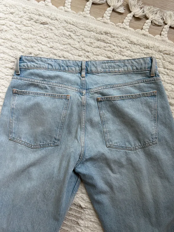 ZARA Jeans Wide-Leg Low-Rise - Image 4