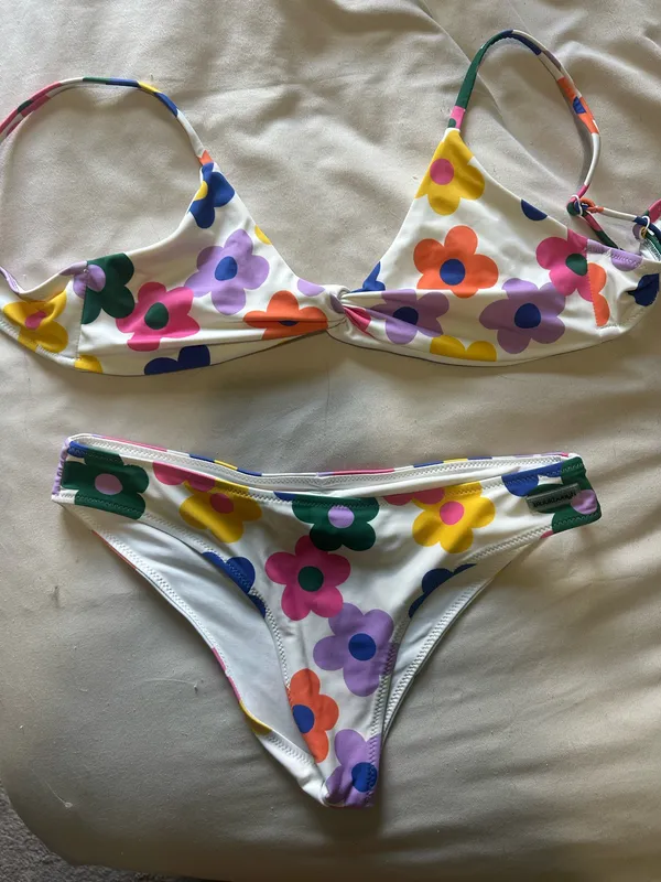 Blackbough Bikini - Image 2