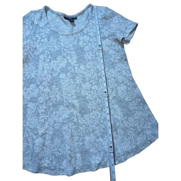 A Pea in the Pod Maternity Grey floral‎ top sz S - Image 5