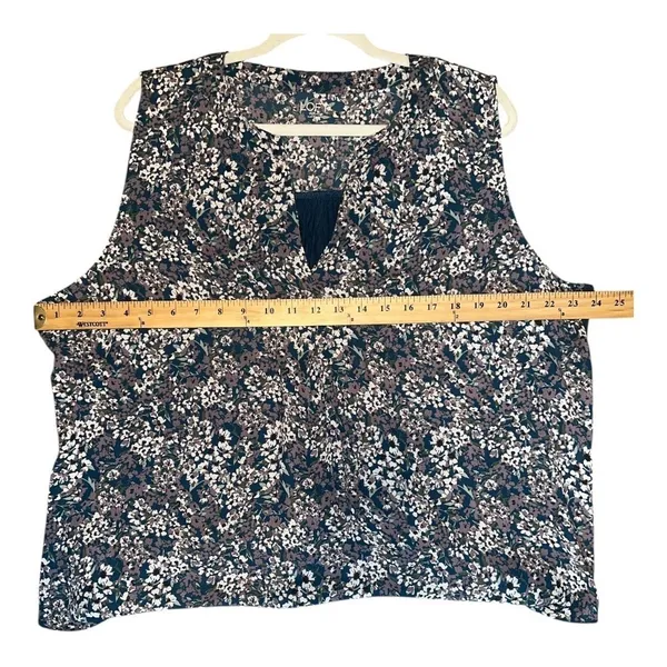 Loft Floral Print‎ Split V Neck Sleeveless Blouse, XL - Image 4