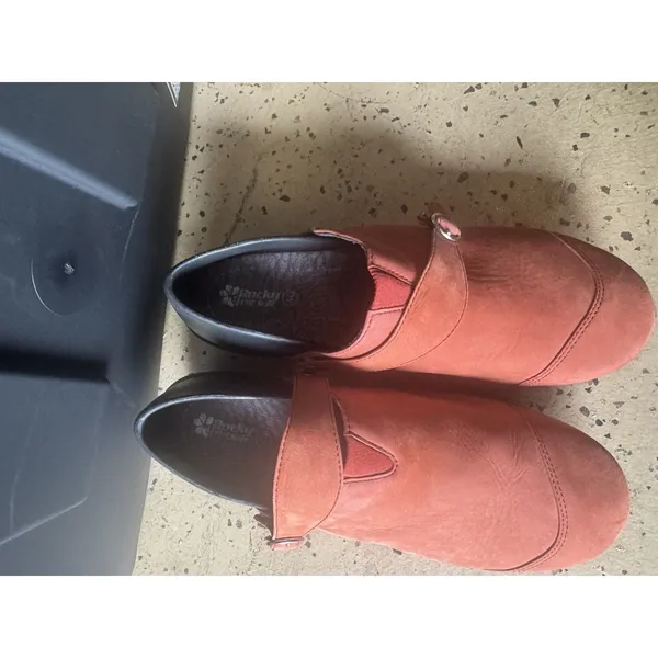 Rocky 4Eursole Sz 40 /10 Nurse Clogs Brick Red Nubuck RKYH042 - Image 2