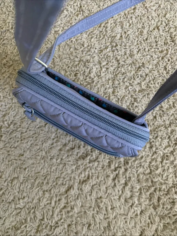 Vera Bradley gray quilted crossbody 6”x8” bag - Image 5