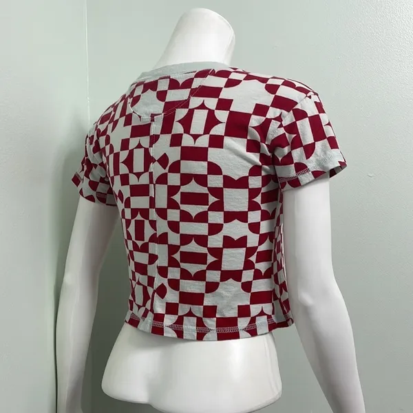 Free People FP Movement geometric red short sleeve cropped tee size XS - Image 5