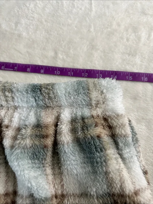 Lazy Sunday Plush Plaid Women's Shorts - Cream, Brown & Gray - Image 6
